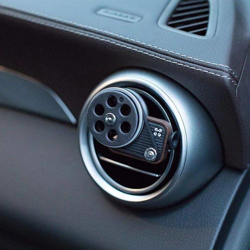 源自香奈兒與迪奧的香氛工藝 這款“放映機”車載香薰，一秒提升車飾格調